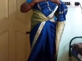 desi north indian nasty cheating wifey vanitha wearing blue colour saree demonstrating huge boobs and shaved pussy press